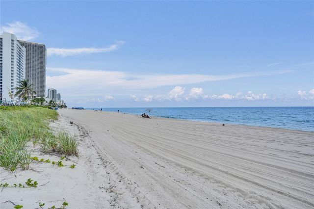 1936 S Ocean 21D, Hallandale Beach, FL 33009