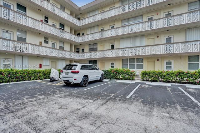 1936 S Ocean 21D, Hallandale Beach, FL 33009