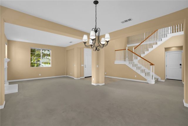 7 Plaza Valenza, Lake Elsinore, CA 92532