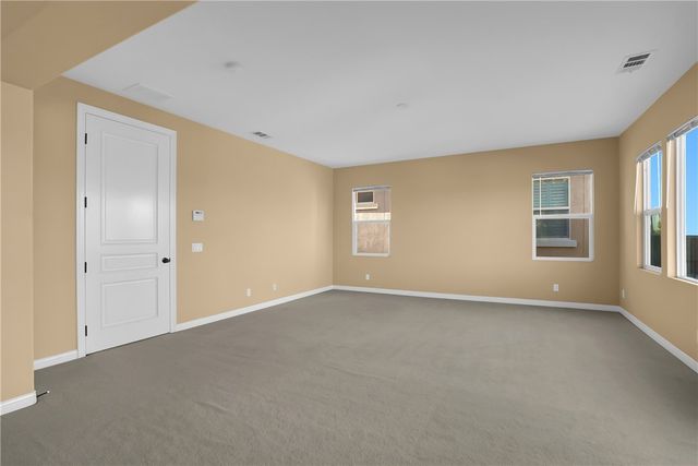 7 Plaza Valenza, Lake Elsinore, CA 92532