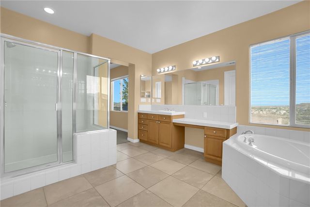 7 Plaza Valenza, Lake Elsinore, CA 92532