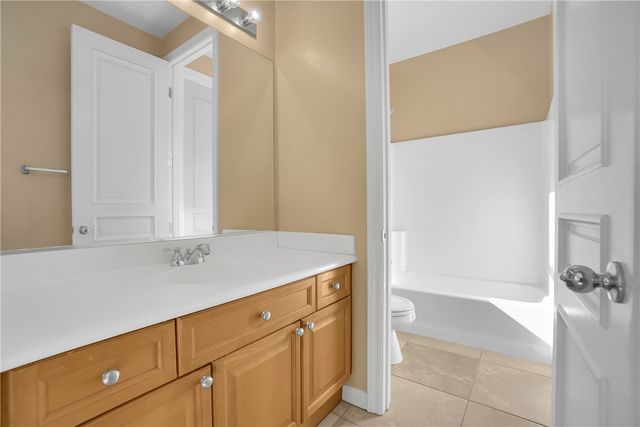 7 Plaza Valenza, Lake Elsinore, CA 92532