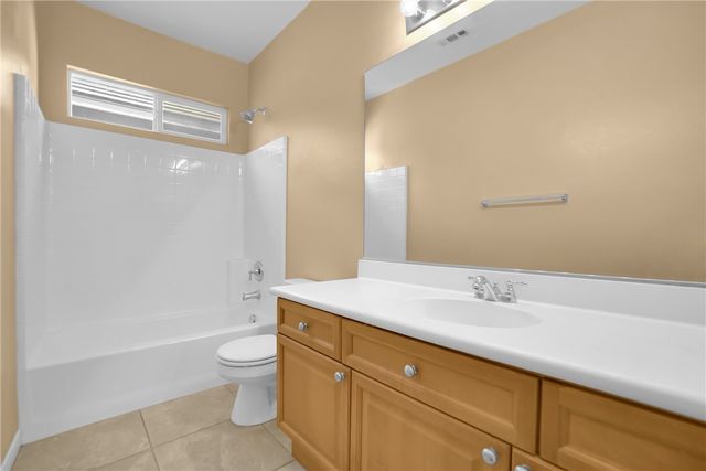 7 Plaza Valenza, Lake Elsinore, CA 92532