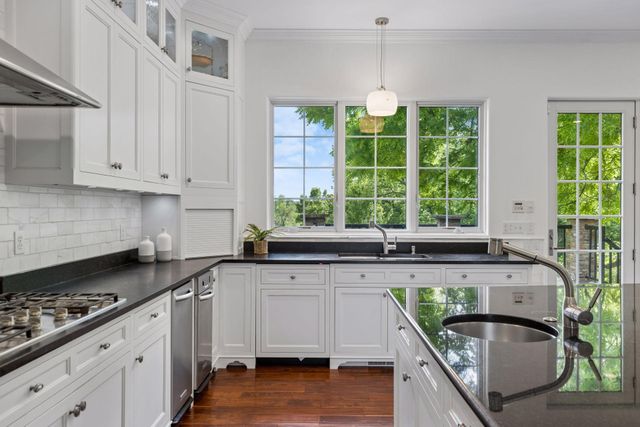 17809 W 62nd Street, Eden Prairie, MN 55346