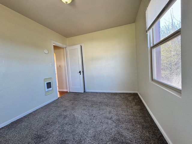 2533 Applegate Avenue, Klamath Falls, OR 97601