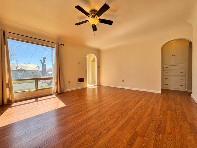 2533 Applegate Avenue, Klamath Falls, OR 97601