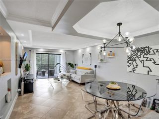 9440 SW 8th St 309, Boca Raton, FL 33428