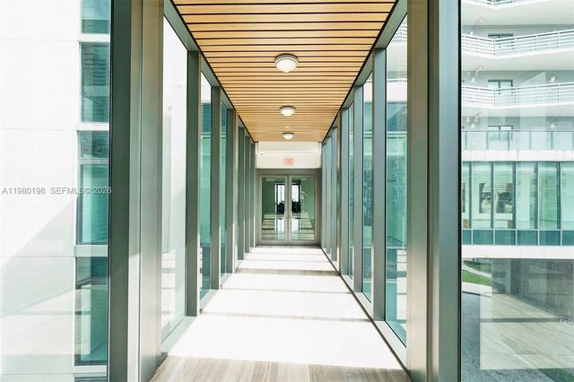 460 NE 28th St 3403, Miami, FL 33137