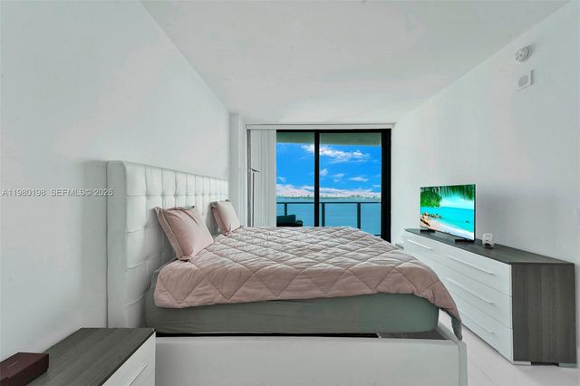 460 NE 28th St 3403, Miami, FL 33137