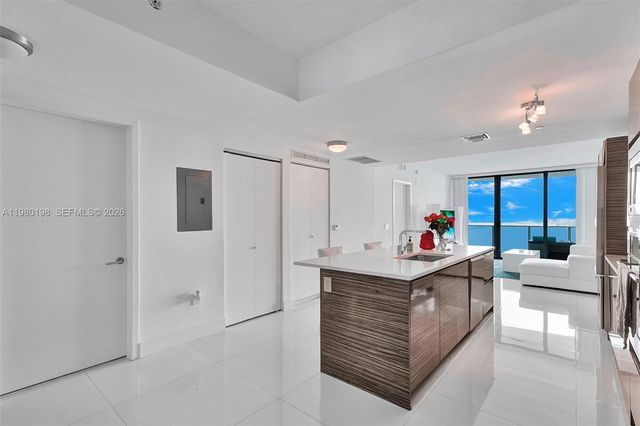 460 NE 28th St 3403, Miami, FL 33137