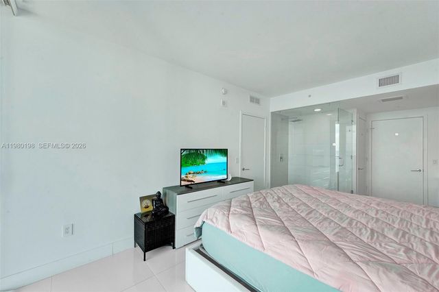 460 NE 28th St 3403, Miami, FL 33137