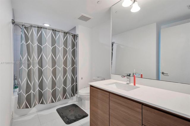 460 NE 28th St 3403, Miami, FL 33137