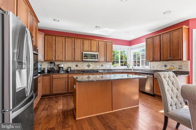 2450 TRANSOM PL, Woodbridge, VA 22191