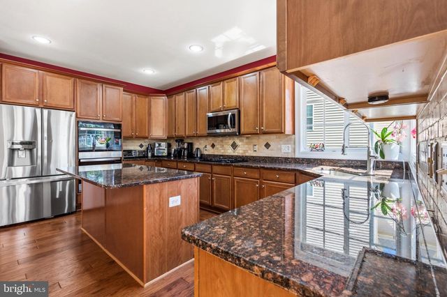 2450 TRANSOM PL, Woodbridge, VA 22191