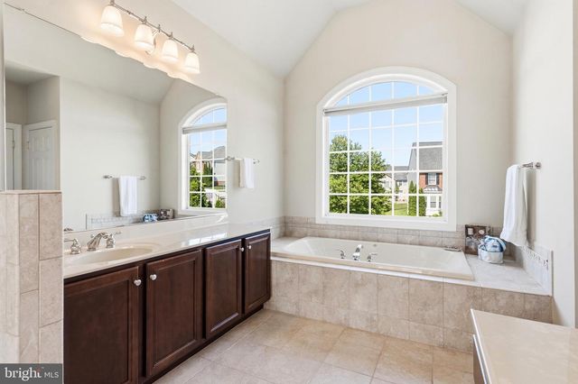 2450 TRANSOM PL, Woodbridge, VA 22191