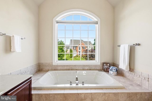 2450 TRANSOM PL, Woodbridge, VA 22191