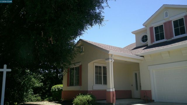 104 Johnson Ln, Martinez, CA 94553
