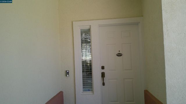 104 Johnson Ln, Martinez, CA 94553