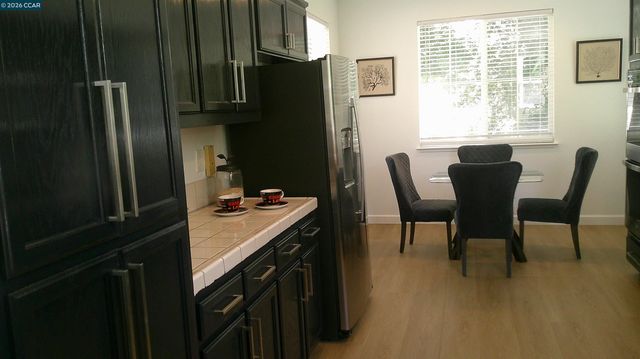 104 Johnson Ln, Martinez, CA 94553