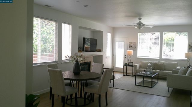 104 Johnson Ln, Martinez, CA 94553