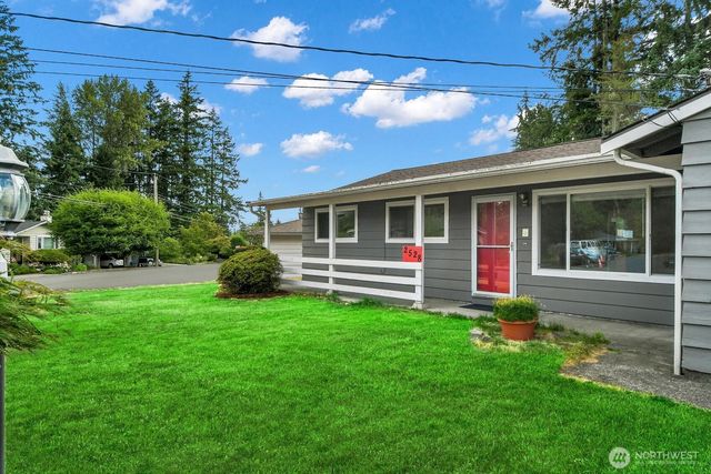 2528 166th Avenue NE, Bellevue, WA 98008