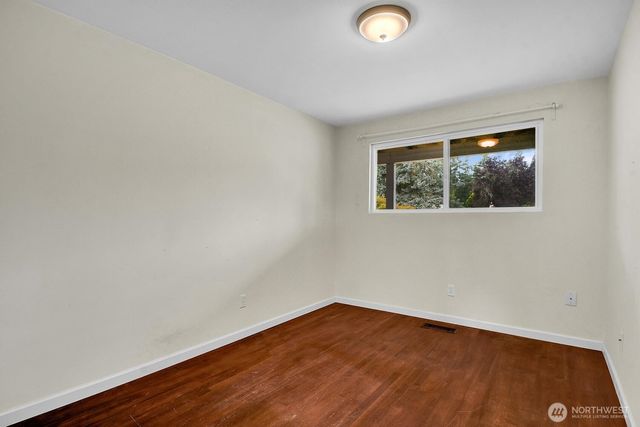 2528 166th Avenue NE, Bellevue, WA 98008