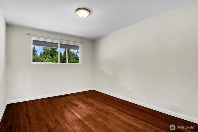 2528 166th Avenue NE, Bellevue, WA 98008