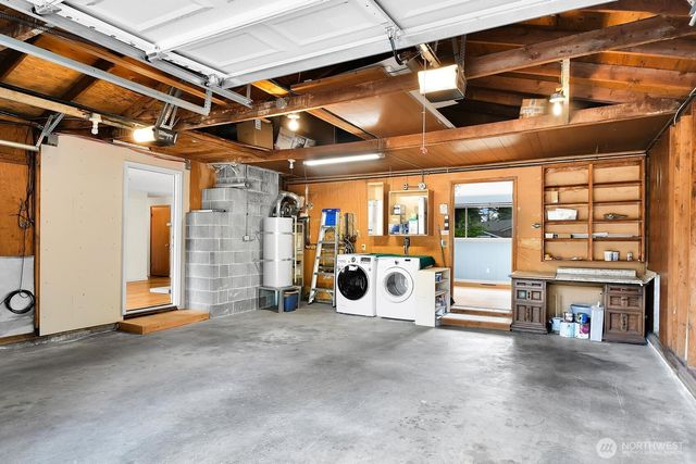 2528 166th Avenue NE, Bellevue, WA 98008