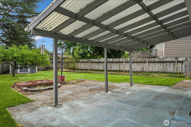 2528 166th Avenue NE, Bellevue, WA 98008