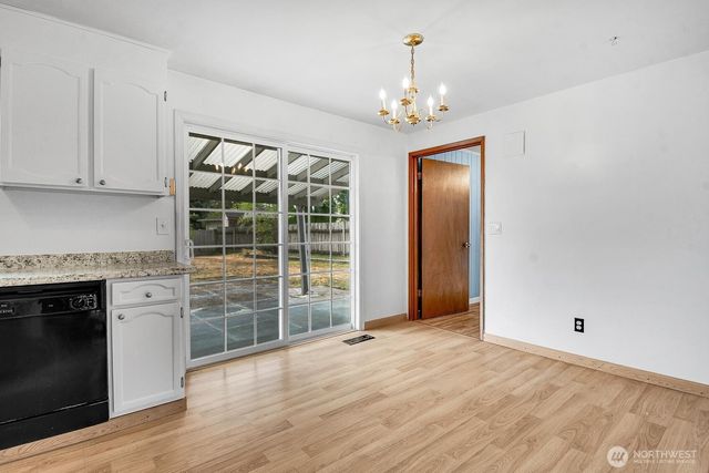 2528 166th Avenue NE, Bellevue, WA 98008