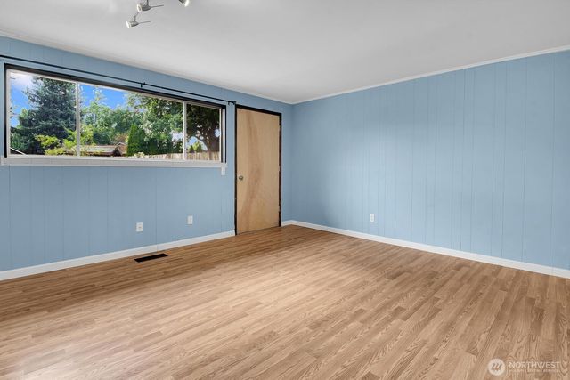 2528 166th Avenue NE, Bellevue, WA 98008