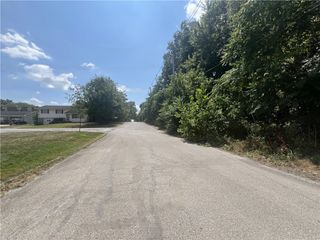 Lot Winter & Locust St, New Castle, PA 16101