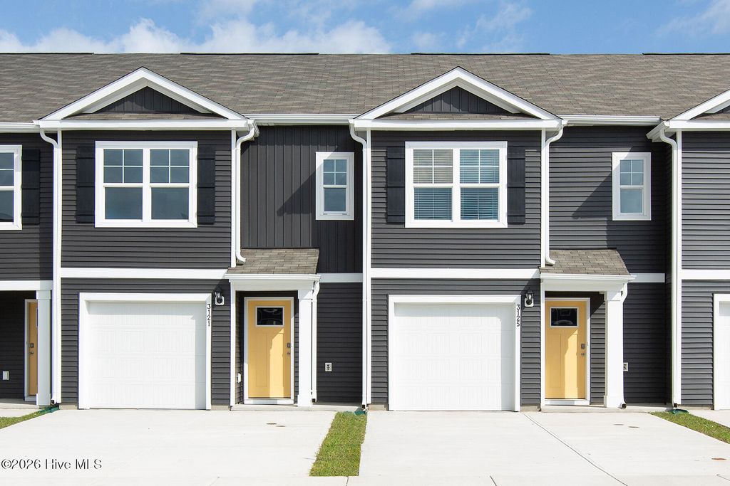 7050 Dunford Road Unit 122, Leland, NC 28451