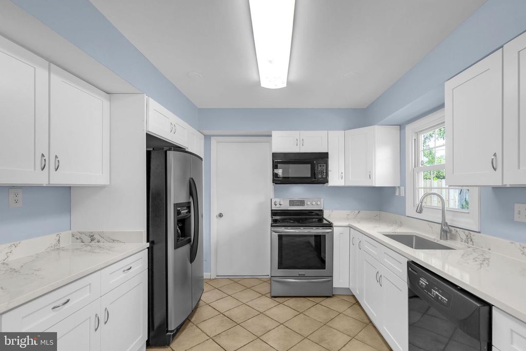 2807 FOLSOM LN, Bowie, MD 20715