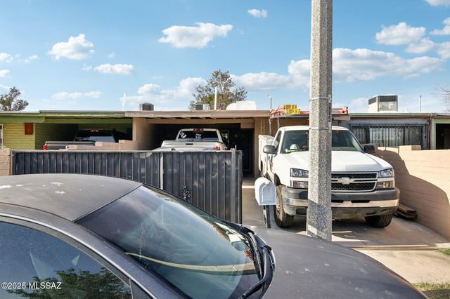 914 W Wedwick Street, Tucson, AZ 85706