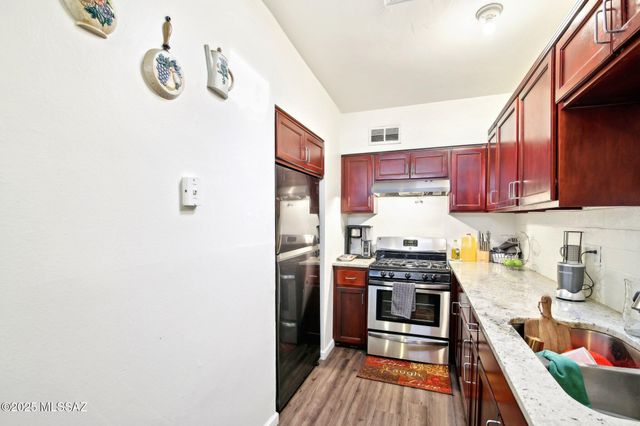 914 W Wedwick Street, Tucson, AZ 85706