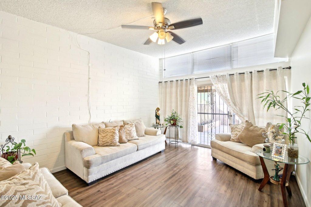 914 W Wedwick Street, Tucson, AZ 85706