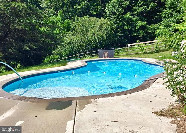 1638 RIDGE RD, Whiteford, MD 21160