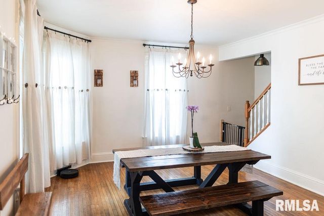 306 W FREMONT Street, Elmwood, IL 61529