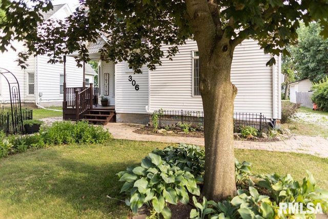 306 W FREMONT Street, Elmwood, IL 61529