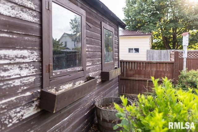 306 W FREMONT Street, Elmwood, IL 61529