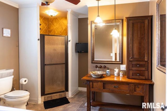 306 W FREMONT Street, Elmwood, IL 61529