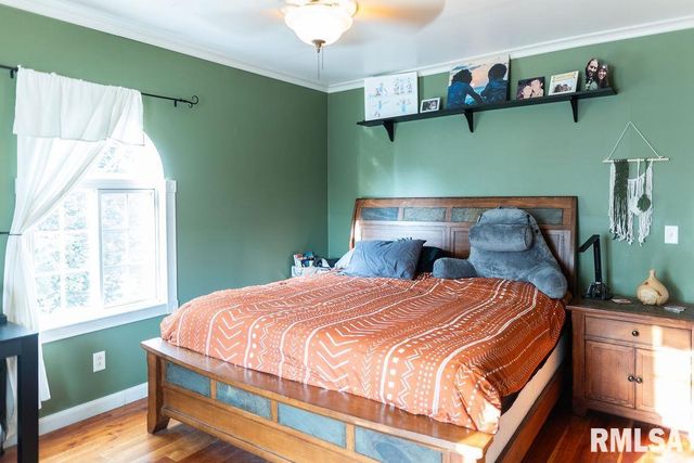 306 W FREMONT Street, Elmwood, IL 61529