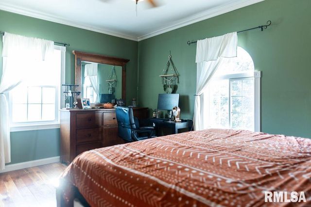 306 W FREMONT Street, Elmwood, IL 61529