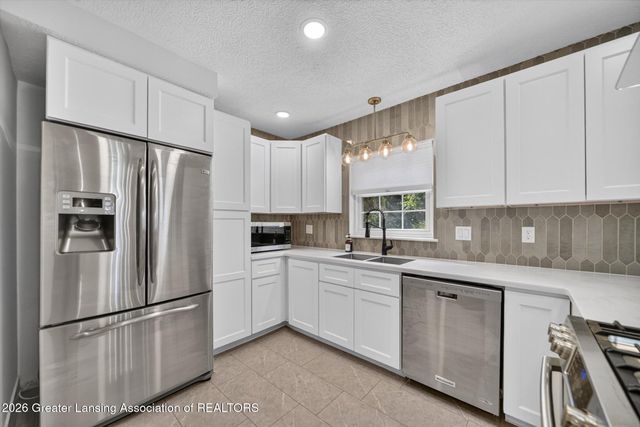 1609 W Lenawee Street, Lansing, MI 48915