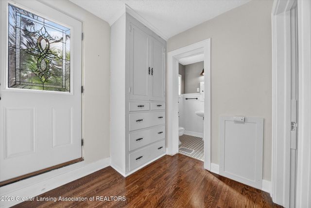1609 W Lenawee Street, Lansing, MI 48915