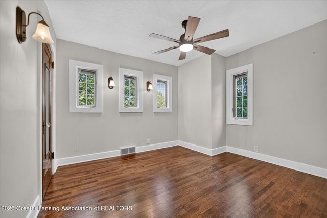 1609 W Lenawee Street, Lansing, MI 48915