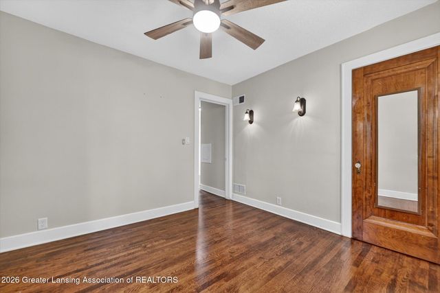 1609 W Lenawee Street, Lansing, MI 48915