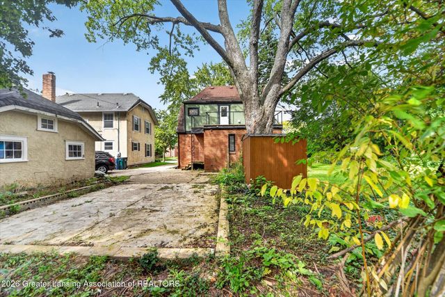 1609 W Lenawee Street, Lansing, MI 48915