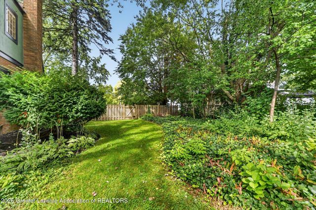 1609 W Lenawee Street, Lansing, MI 48915